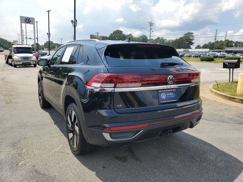 Used 2024 Volkswagen Atlas Cross Sport SE FWD image 6