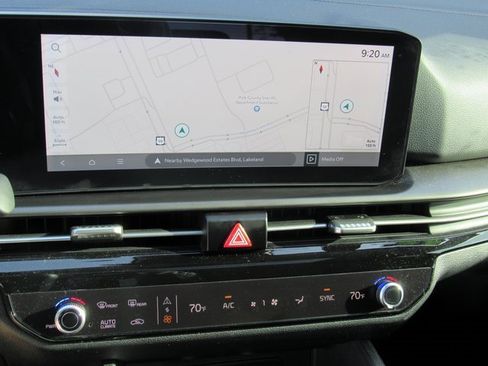 Used 2026 Kia Sportage SX image 18