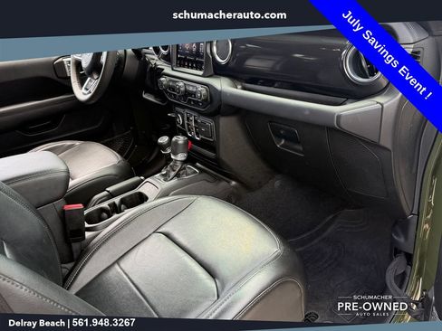 Used 2023 Jeep Wrangler Unlimited Sahara AWD/4WD image 16