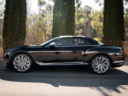 Used 2021 Bentley Continental GT Mulliner image 25