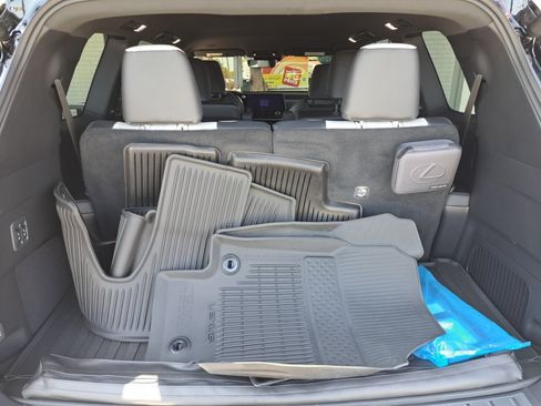 Used 2025 Lexus TX 500h AWD w/ Technology Package image 29
