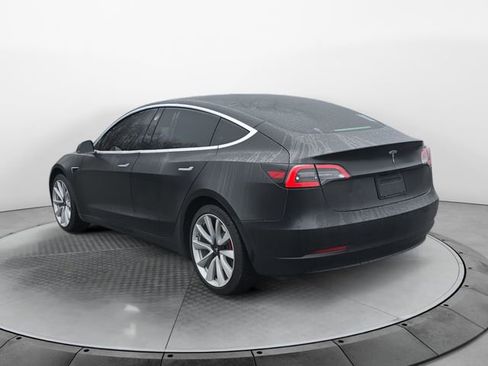 Used 2019 Tesla Model 3 Standard Range Plus image 3