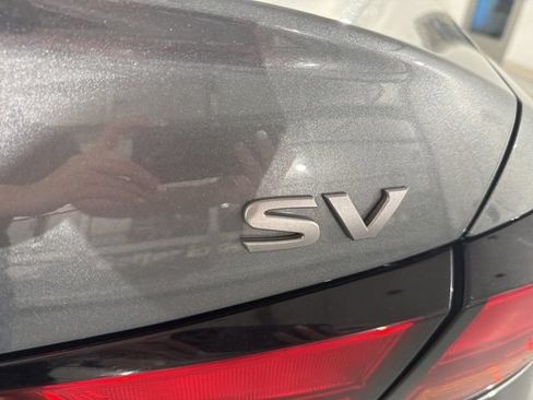 Used 2024 Nissan Altima 2.5 SV FWD image 10
