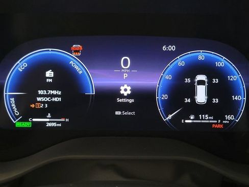 Used 2026 Toyota Sienna Limited FWD image 23