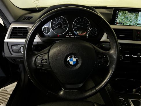 Used 2018 BMW 320i Sedan RWD image 9