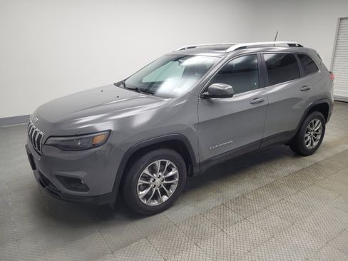 Used 2020 Jeep Cherokee Latitude Plus w/ Cold Weather Group image 2