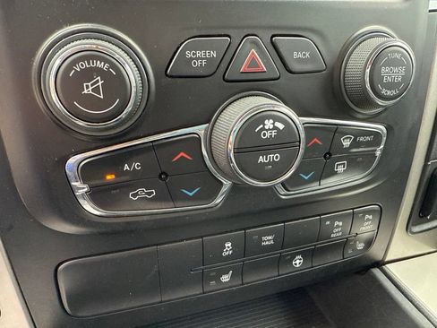 Used 2018 RAM 1500 Big Horn AWD/4WD image 34