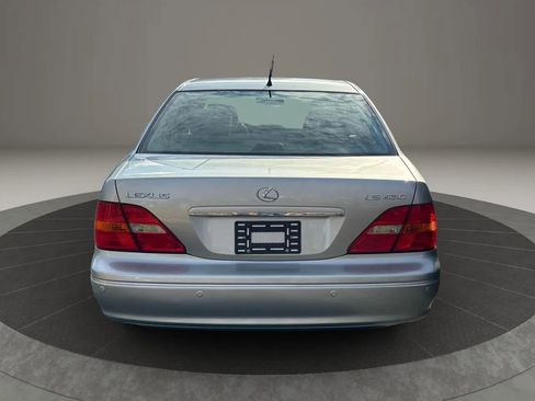 Used 2003 Lexus LS 430 RWD image 5