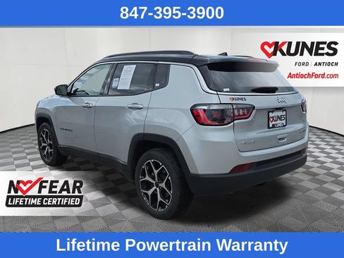 Used 2025 Jeep Compass Limited AWD/4WD image 5