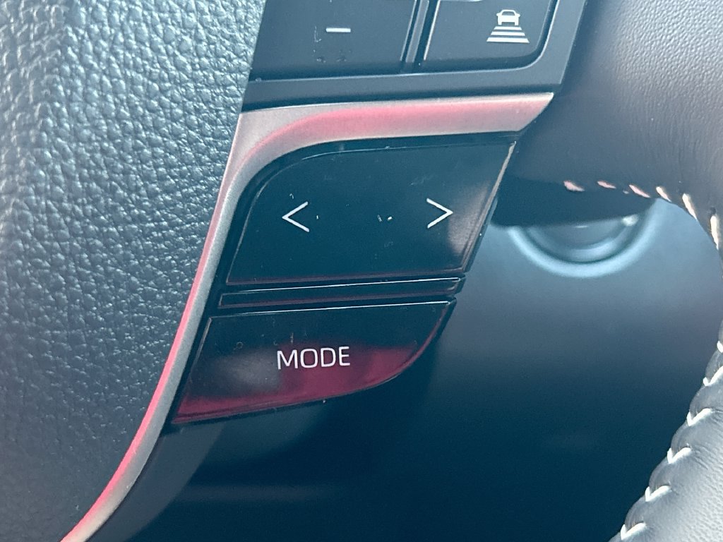 Used 2026 Toyota Camry SE FWD image 17