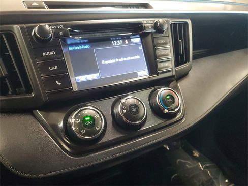 Used 2018 Toyota RAV4 LE image 24