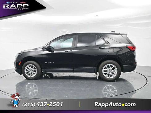 Used 2023 Chevrolet Equinox LS AWD/4WD image 4