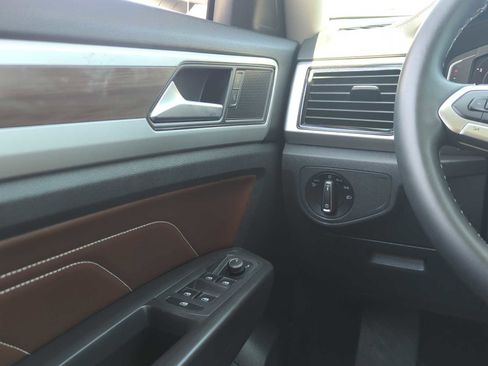 Used 2022 Volkswagen Atlas SEL AWD/4WD image 20