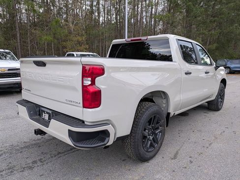 New 2026 Chevrolet Silverado 1500 Custom image 4