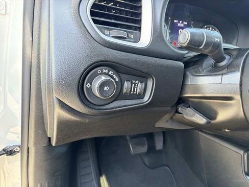 Used 2020 Jeep Renegade Latitude image 30