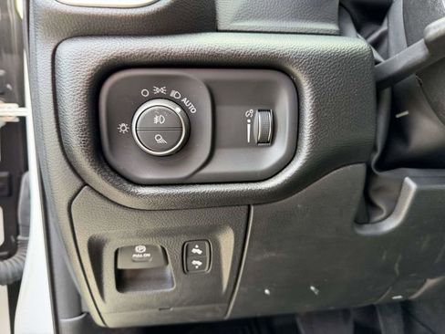 Used 2022 RAM 1500 Big Horn AWD/4WD image 25
