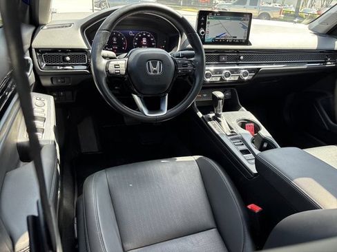Used 2022 Honda Civic Touring image 17