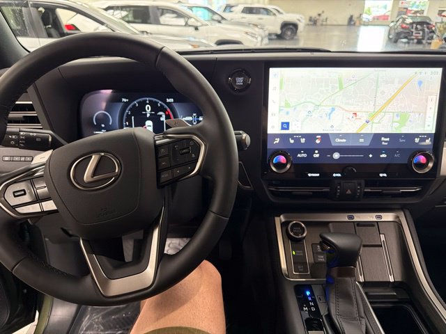 Used 2026 Lexus GX 550 w/ Accessory Package (31) AWD/4WD image 20