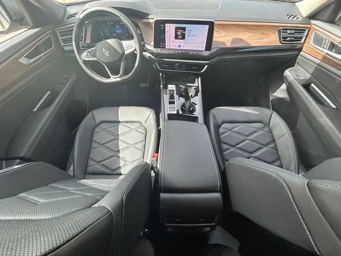 New 2026 Volkswagen Atlas SE FWD image 10