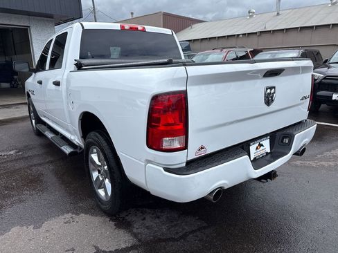 Used 2017 RAM 1500 Express w/ Express Value Package AWD/4WD image 5