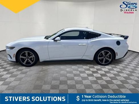 Used 2025 Ford Mustang Coupe RWD image 11