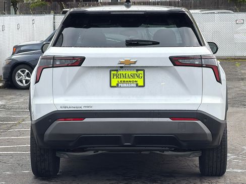 New 2026 Chevrolet Equinox LT w/ Convenience Package II AWD/4WD image 5