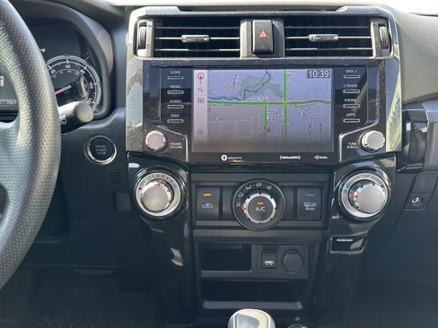 Used 2020 Toyota 4Runner TRD Off-Road Premium w/ Moonroof Package AWD/4WD image 31