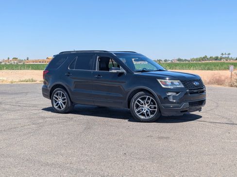 Used 2018 Ford Explorer Sport w/ Equipment Group 401A AWD/4WD image 36