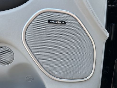 Used 2019 Jeep Grand Cherokee Summit image 19