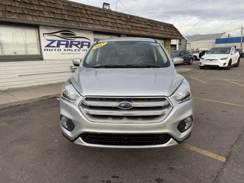 Used 2017 Ford Escape SE w/ SE Cold Weather Package image 2