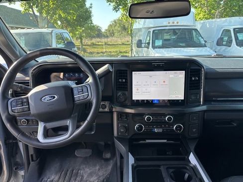 Used 2025 Ford F350 Lariat w/ Lariat Ultimate Package image 11