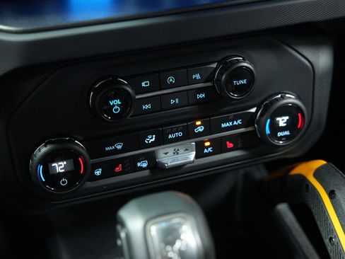 Used 2024 Ford Bronco Badlands AWD/4WD image 52