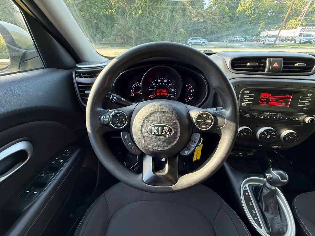 Used 2015 Kia Soul FWD image 17