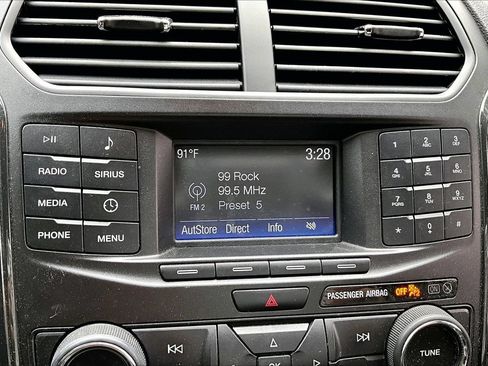 Used 2019 Ford Explorer XLT w/ Class III Trailer Tow Package FWD image 24
