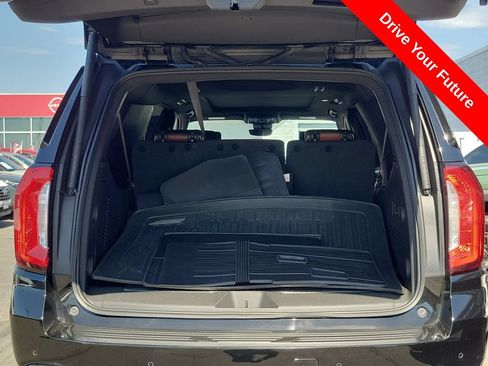 Used 2023 GMC Yukon XL Denali Ultimate AWD/4WD image 27