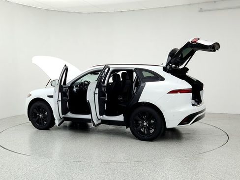 New 2026 Jaguar F-PACE R-Dynamic S image 12