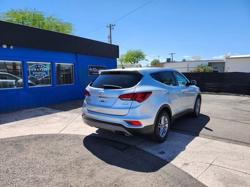 Used 2018 Hyundai Santa Fe Sport image 11