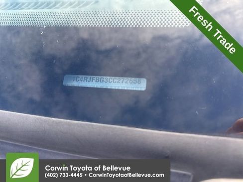 Used 2012 Jeep Grand Cherokee Limited image 13