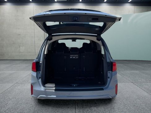 Used 2025 Honda Odyssey Elite image 9