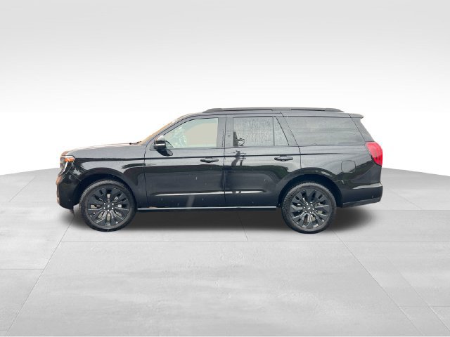 Used 2025 Ford Expedition Platinum w/ Stealth Appearance Package AWD/4WD image 3