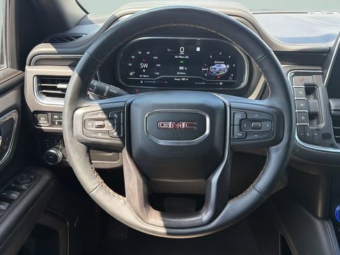 Used 2023 GMC Yukon AT4 w/ AT4 Premium Package AWD/4WD image 12