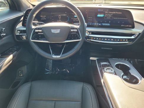 Used 2024 Cadillac Lyriq Sport image 8