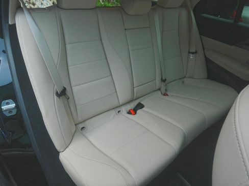 Used 2025 Mercedes-Benz GLE 450e 4MATIC image 12