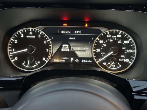 Used 2024 Nissan Pathfinder SV image 26