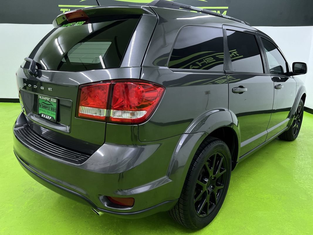 Used 2017 Dodge Journey SXT w/ Premium Group FWD image 9