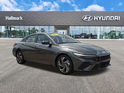 Used 2025 Hyundai Elantra Sport w/ Cargo Package