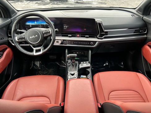 Used 2023 Kia Sportage SX image 11