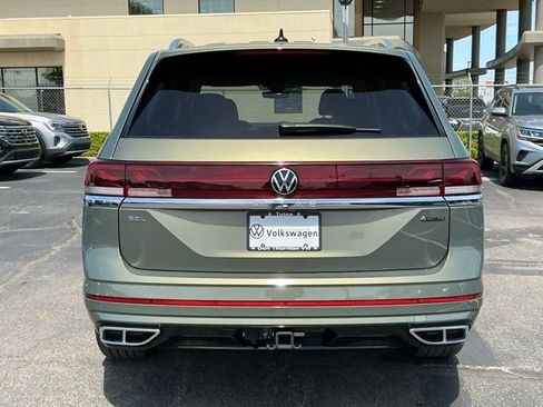 Used 2025 Volkswagen Atlas SEL Premium R-Line AWD/4WD image 4
