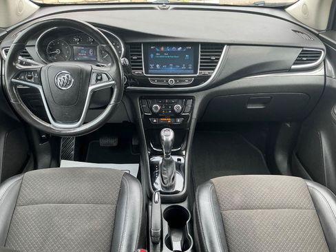 Used 2020 Buick Encore Preferred AWD/4WD image 9