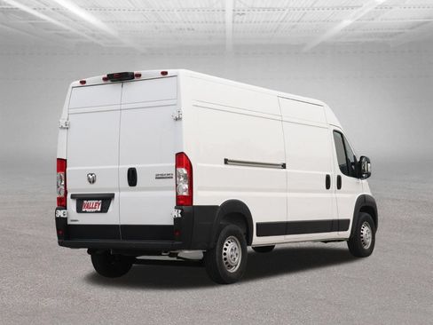 Used 2024 RAM ProMaster 2500 FWD image 11